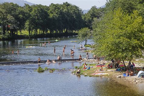 Regi O J Poss Vel Ir A Banhos Na Praia Fluvial Da Valeta Em Arcos