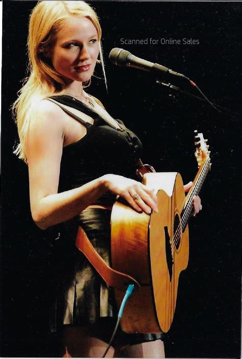 Jewel Kilcher With Guitar on Stage 4x6 Photo - Etsy