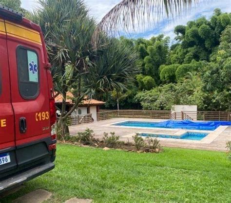 Bebê de 1 ano morre após cair em piscina de sítio em Nova Serrana