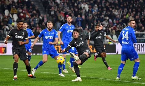 Juve Empoli Live Caos In Area Dentro Yildiz E Iling