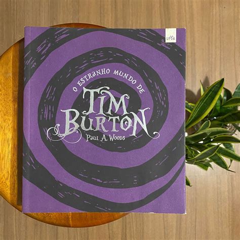 Livros De Tim Burton - Livro O Estranho Mundo de Tim Burton | Livro Leya Usado 89968870 | enjoei