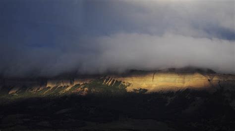 9 Techniques for Capturing Stunning Photos on Cloudy Days