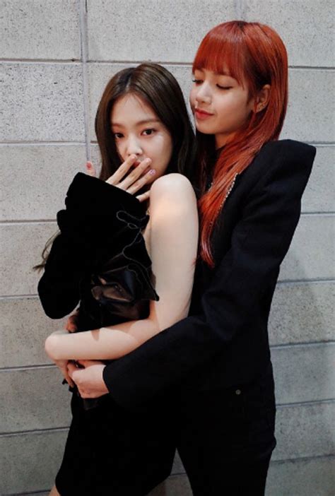 Jennie Y Lisa De Blackpink Muestran Una Vez M S Su Amistad En Nuevas