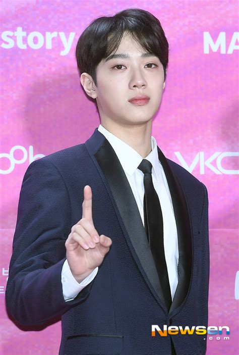 큐브 측 “라이관린 부추기는 세력 있어 면담 요청했다”공식입장 전문 손에 잡히는 뉴스 눈에 보이는 뉴스 뉴스엔