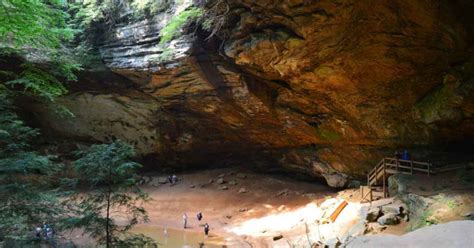 14 Caves in Ohio You’ll Want to Explore