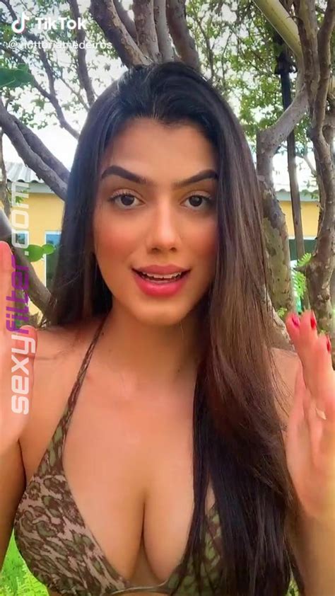 Sweet Victtoria Medeiros Shows Cleavage In Cute Bikini Top And Bouncing