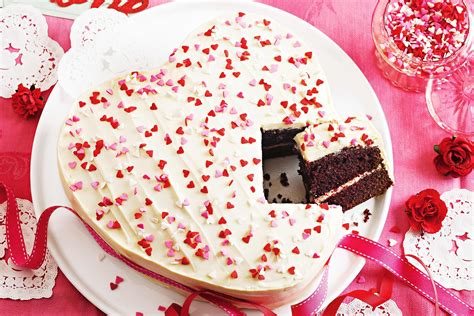 Red Velvet Heart Cake With Cream Cheese Frosting