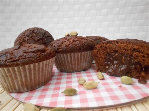 463 Receta MUFFINS DE CHOCOLATE Y CARDAMOMO RELLENOS DE CHOCOLATE