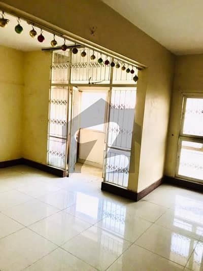 Perfect Prime Location 1450 Square Feet Flat In Gulshan E Iqbal Block