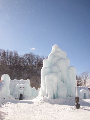 Hokkaido Winter: LAKE SHIKOTSU ICE FESTIVAL - COFFEE, CAKES & SUITCASES