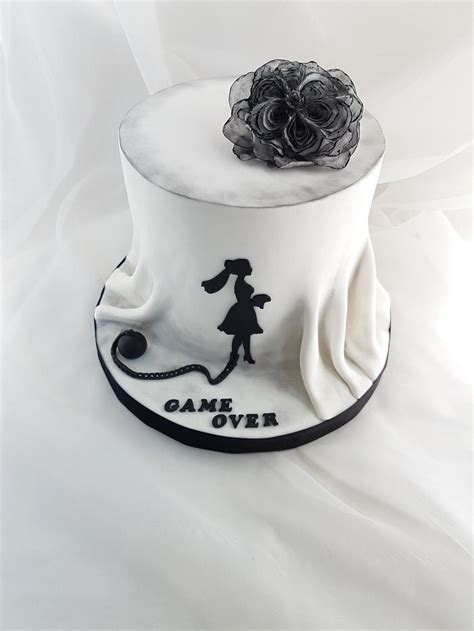 Game Over Bridal Shower Cake Decorated Cake By Tirki Cakesdecor