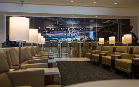 SFO, United Open Renovated Terminal, Club - Airport X