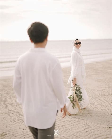 Foto Prewedding Di Pantai Newstempo