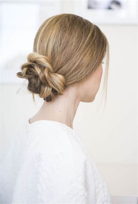 Hottest Low Messy Bun Hairstyles For