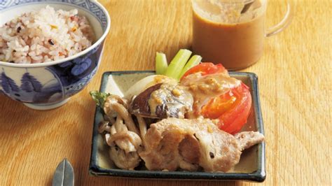 豚肉ときのこの蒸し物 くるみだれ添え レシピ 横山 タカ子さん｜【みんなのきょうの料理】おいしいレシピや献立を探そう