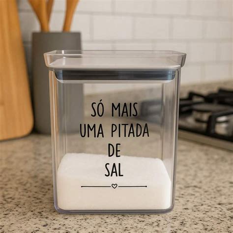 Preço Sal De Cozinha - Pote Hermético Saleiro de Cozinha para Sal Decorado 1,3L em Acrílico ...