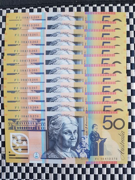 All these $50 notes have consecutive serial numbers. : r/mildlyinteresting