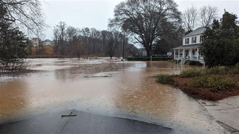 Crazy flooding by the little sugar Creek greenway : r/Charlotte