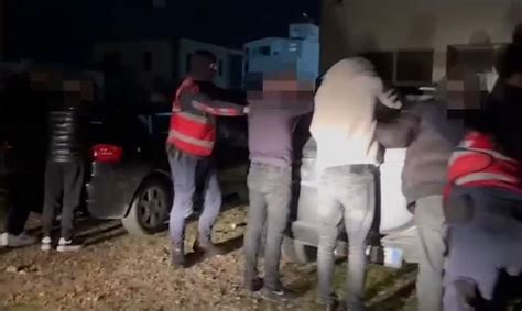 Qëllonin me kallashnikov dhe videot i publikonin në TikTok Balla pas