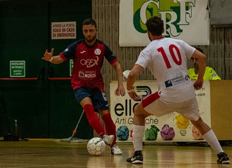 Calcio A Anteprima Il Primo Derby Della Stagione Del Bra Il