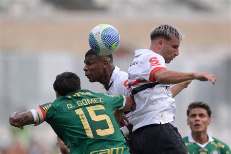 Robert Arboleda Campe N De La Supercopa De Brasil Ol Ecuador