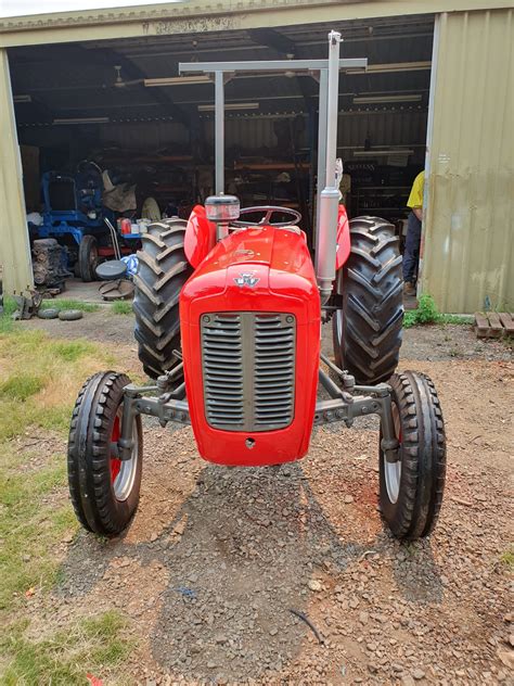 Vintage Tractor Repair | Rural Machinery Repair Service