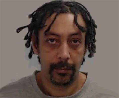 Recibe Un Disparo En La Vagina Por Un Juego Sexual Que Casi Acaba En Tragedia Los Replicantes