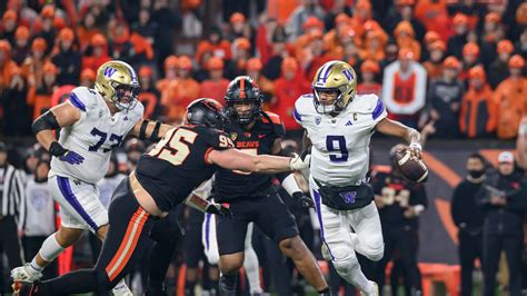 betting line on ncaa football 10