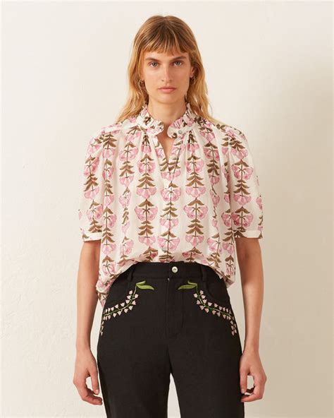 Alix of Bohemia Winnie Trumpet Lily Top– HIVE