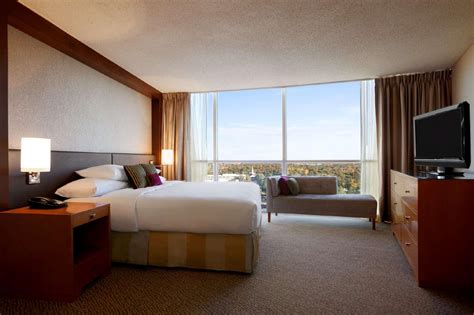 Hilton Memphis Hotel in Memphis (TN) - Room Deals, Photos & Reviews