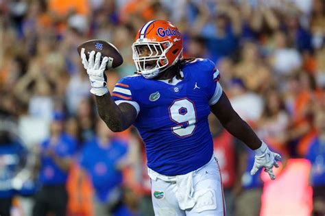 Dl Gervon Dexter Declares For Nfl Draft Gatorcountry