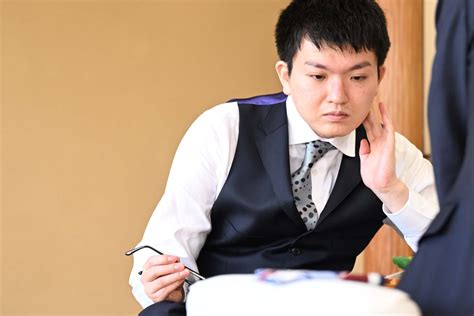 写真で観る竜王戦 挑戦者決定三番勝負第2局・永瀬拓矢王座vs伊藤匠六段 読売新聞