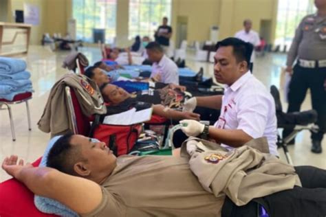 Polda Sultra Gelar Donor Bantu Atasi Kekurangan Stok Darah Di Pmi