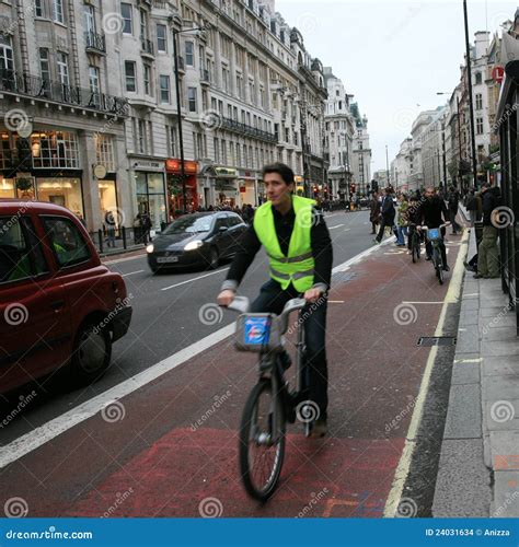 Bicicleta De Londres Que Comparte Esquema Imagen De Archivo Editorial