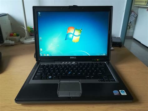 Лаптоп Laptop Dell Latitude D620 Dell Latitude D630 гр София