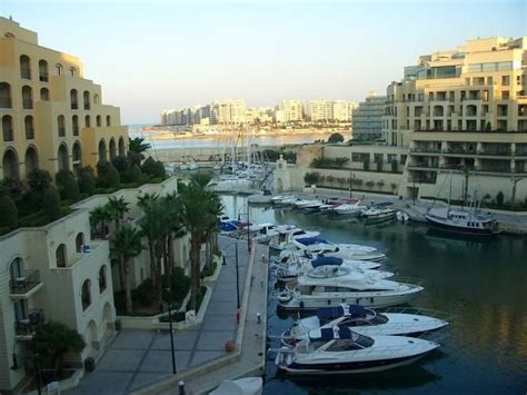 best seafd restaurants in malta Malta Map, Malta Food, Capital Of Malta ...