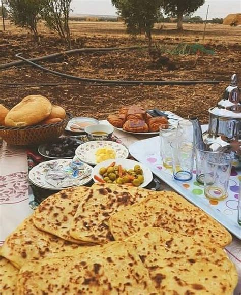 Lugar Encantador Con Un Encantador Desayuno Tradicional Marroqu