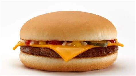 McDonald S Quita La Hamburguesa Con Queso Y El Batido De Chocolate Del