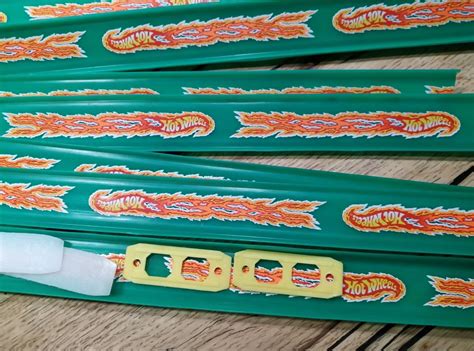 Hot Wheels Schienen Gebraucht in THÖRISHAUS für CHF mit Lieferung auf Ricardo kaufen
