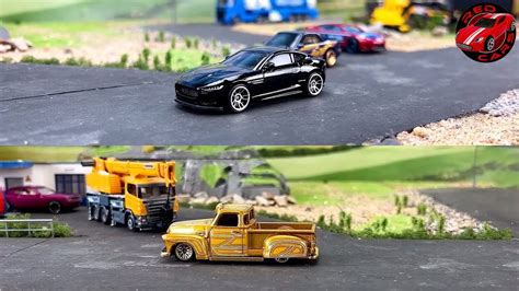 1/64 Scale Model Cars Racing and Crash Show - YouTube