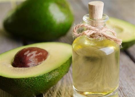 Cortesía Con agua y aguacate puedes proteger tu cabello