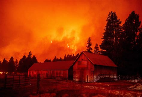 Lake Tahoe fire map update – Residents REFUSE to evacuate because there ...