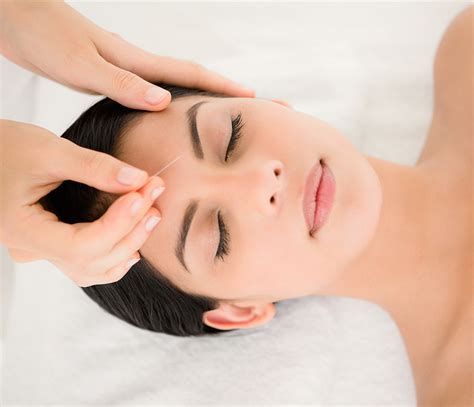 Acupuncture Face Lift - Dr. Roxy Barber PRP & Aesthetics