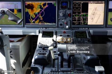 358 Embraer Cockpit Stock Photos, High-Res Pictures, and Images - Getty ...