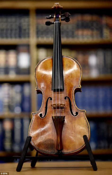 Stolen Stradivarius violin is recovered after 35 years | バイオリン, ヴァイオリン, 楽器