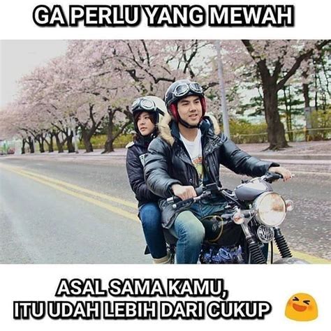 10 Meme Lucu Lika Liku Percintaan Ini Bikin Senyum Tipis