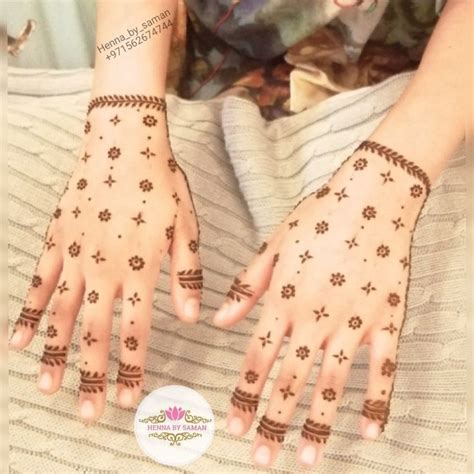 Simple Henna Design