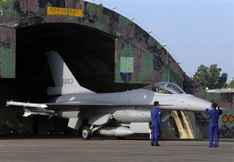 F 16a升级到f 16v，大家无法区分，摄影师告诉你两个关键点 每日头条