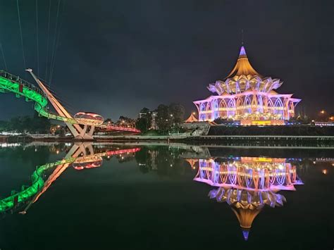 Kuching Waterfront Pusat Budaya Dan Rekreasi Di Hati Sarawak