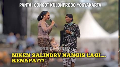 Akbar Kiyowa Niken Salindry Lucu Menyapa Pengunjung Pantai Congot